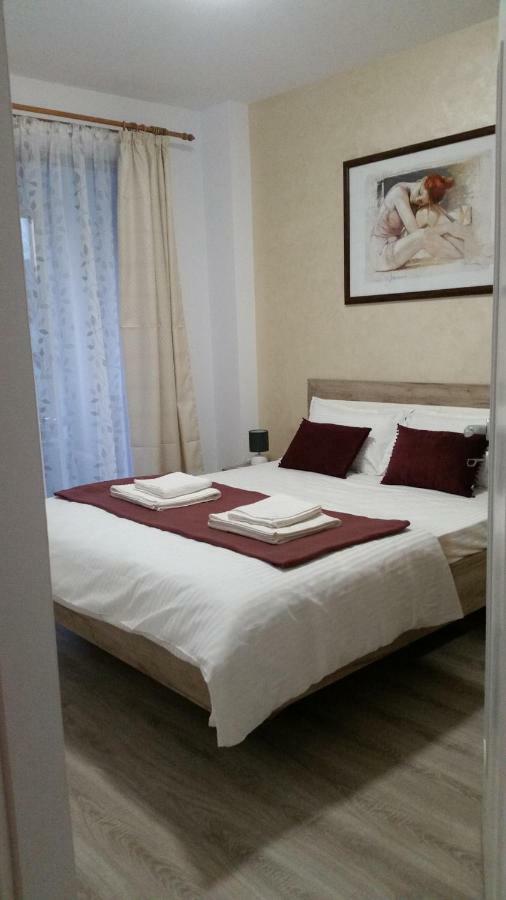 Kolonaki Domus Apartment Iasi Ngoại thất bức ảnh