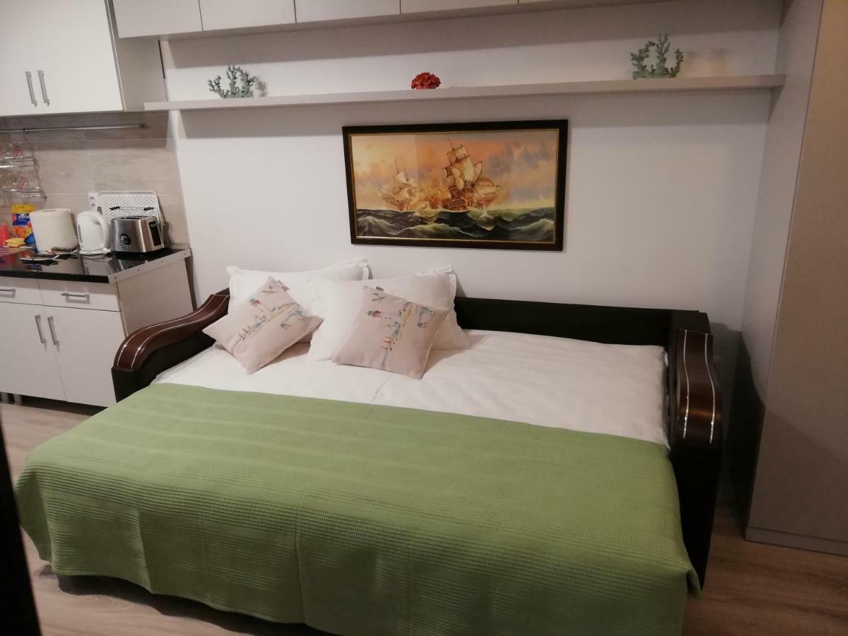 Kolonaki Domus Apartment Iasi Ngoại thất bức ảnh