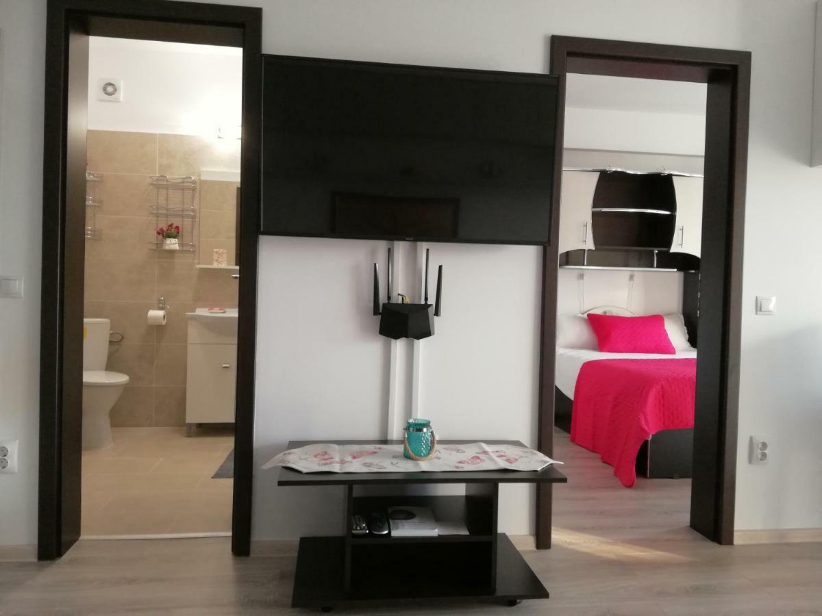 Kolonaki Domus Apartment Iasi Ngoại thất bức ảnh